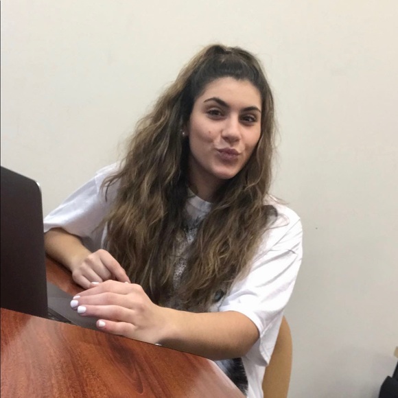 Meet your Posher, Jackie - Picture 1 of 1